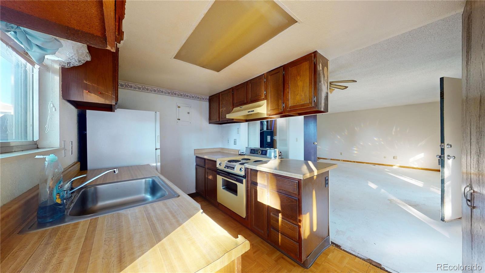 MLS Image #12 for 10001 e evans avenue,aurora, Colorado