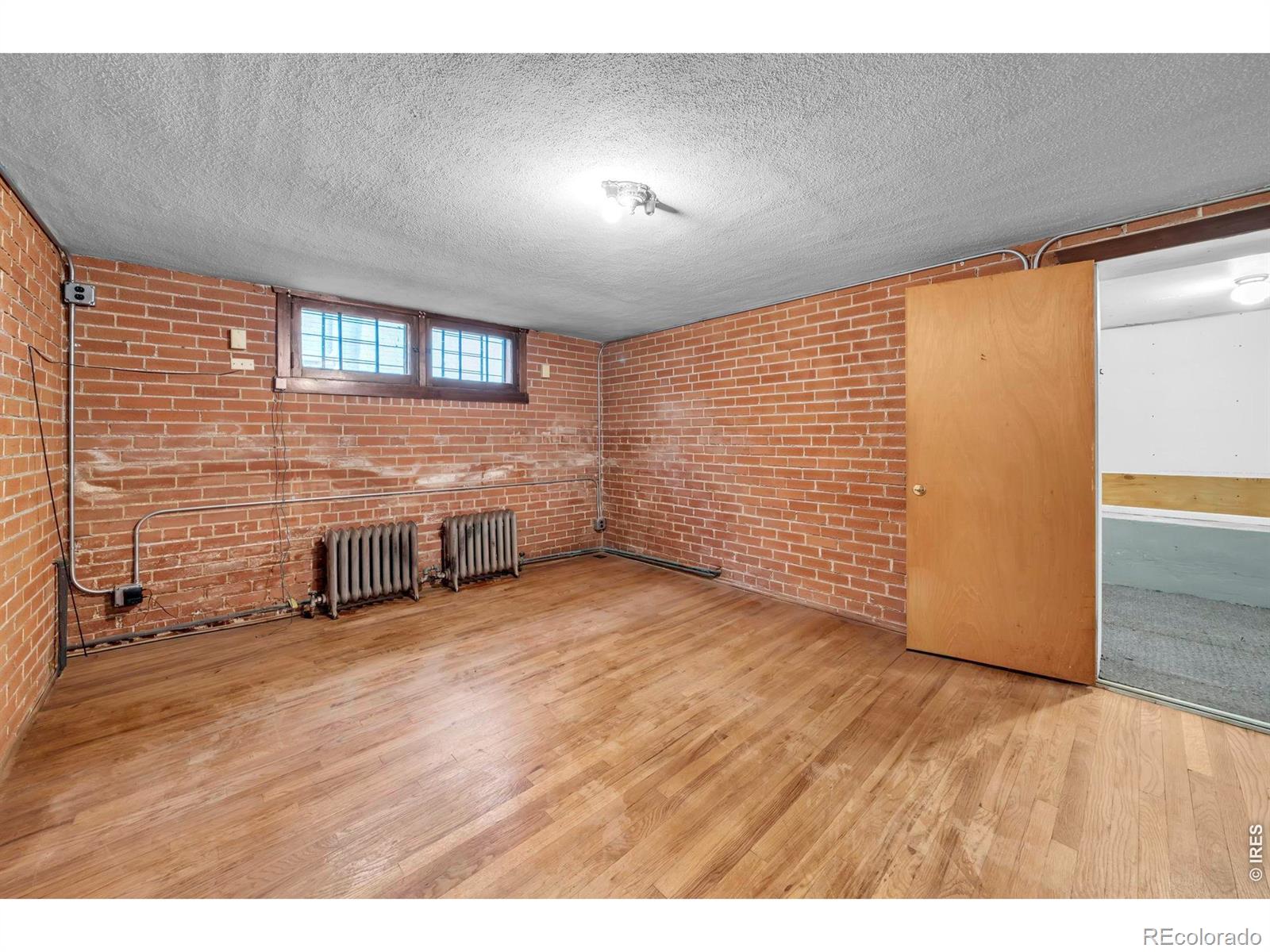 MLS Image #26 for 685 s emerson street,denver, Colorado