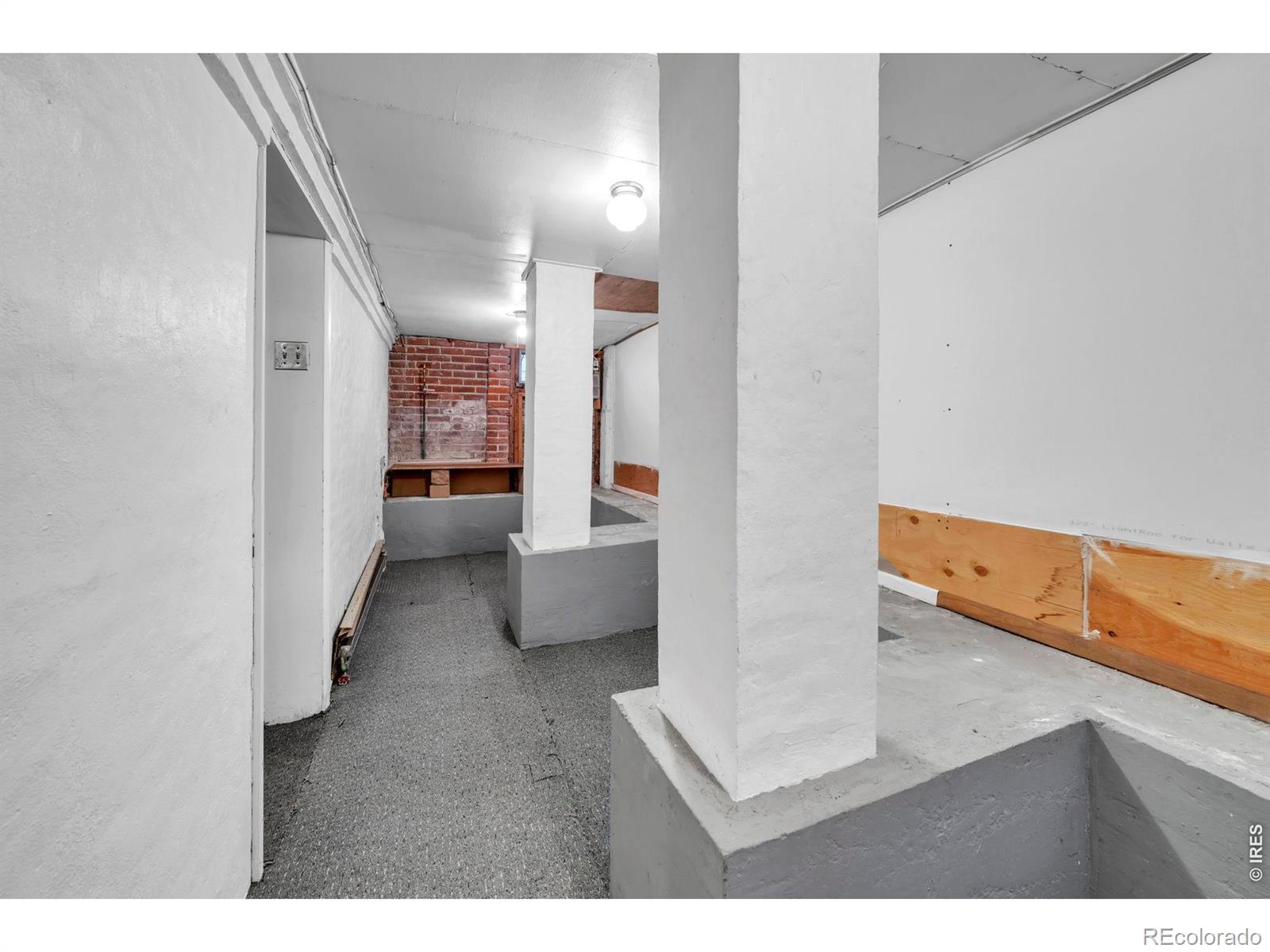 MLS Image #27 for 685 s emerson street,denver, Colorado