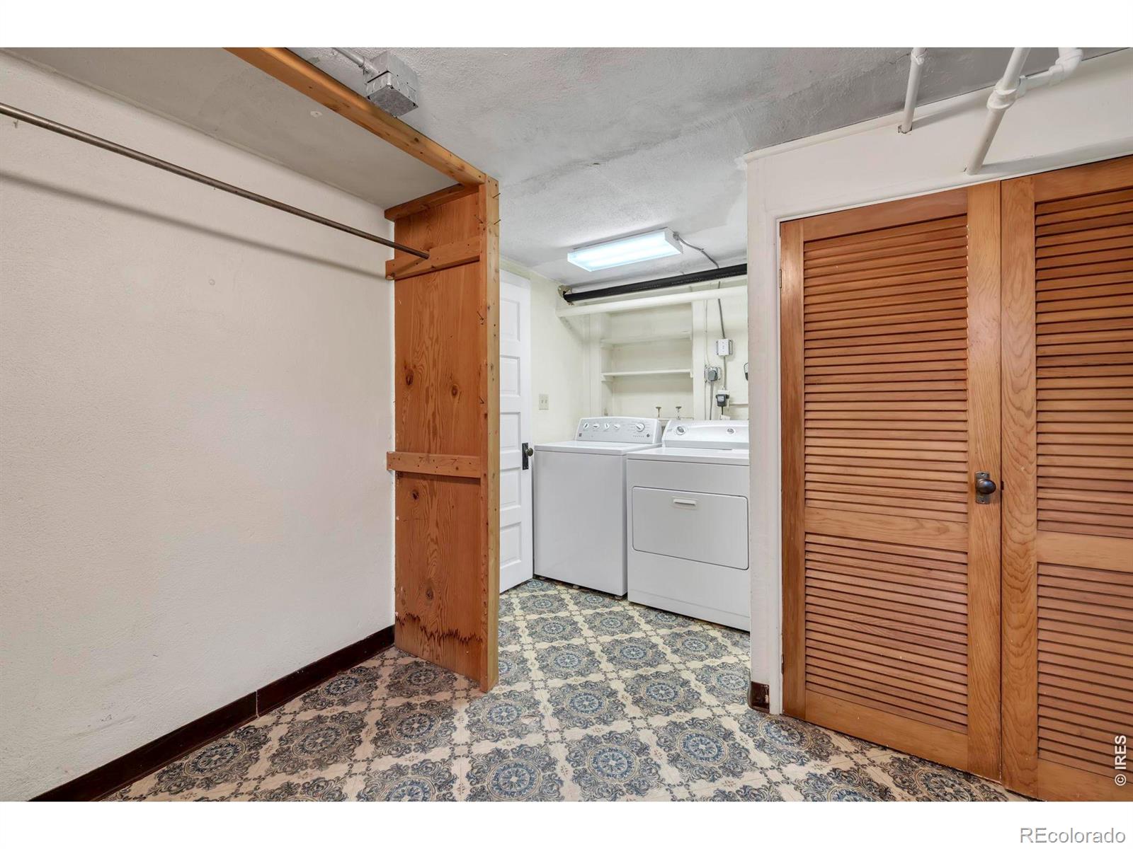 MLS Image #33 for 685 s emerson street,denver, Colorado