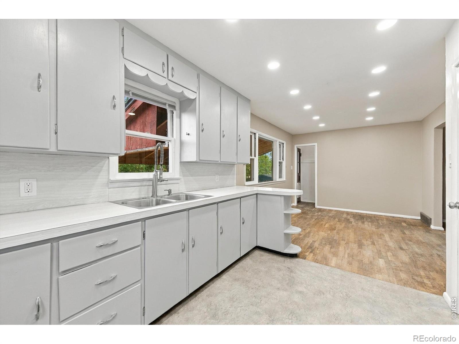 MLS Image #12 for 635 e 16th street,loveland, Colorado