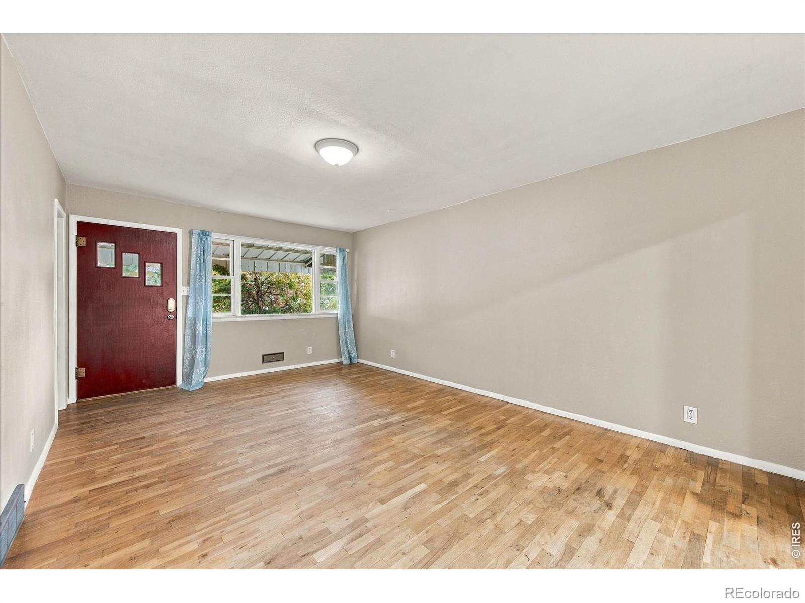 MLS Image #4 for 635 e 16th street,loveland, Colorado