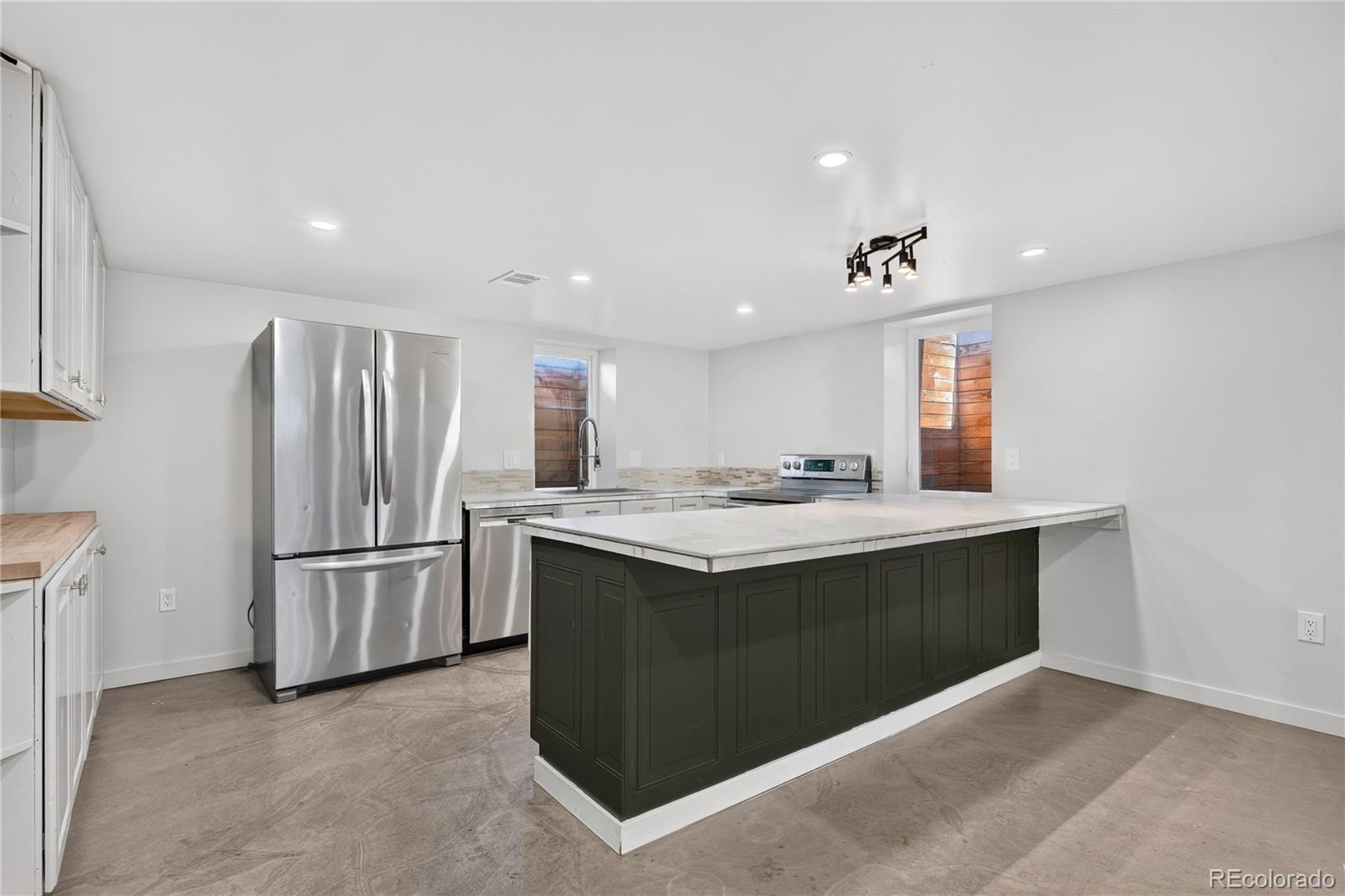 MLS Image #18 for 6641 w 52nd avenue,arvada, Colorado