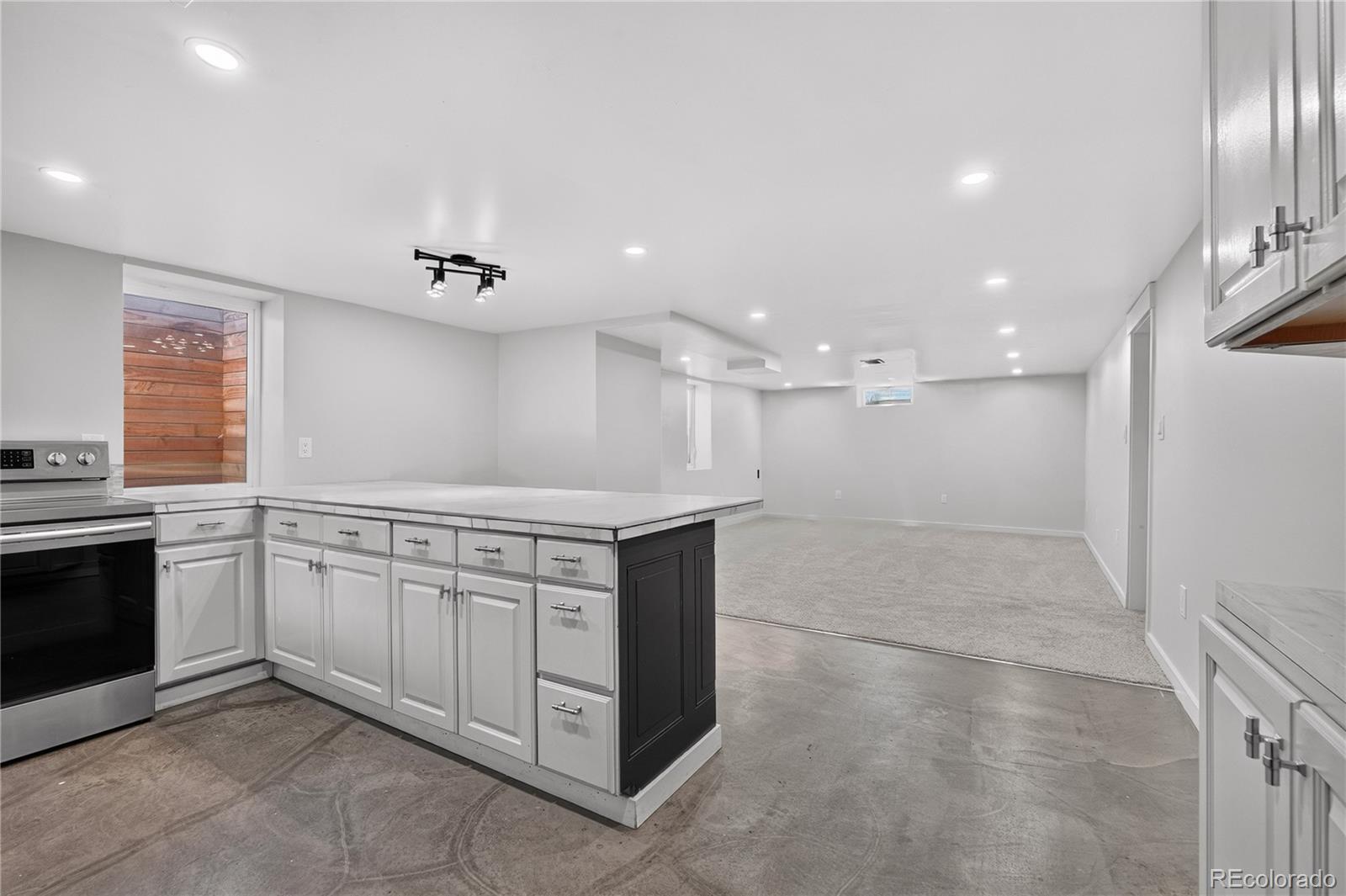 MLS Image #21 for 6641 w 52nd avenue,arvada, Colorado