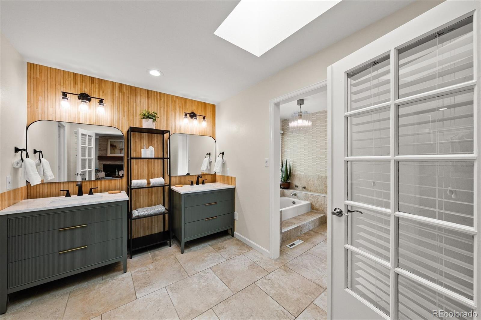 MLS Image #7 for 10739 e crestridge circle,englewood, Colorado