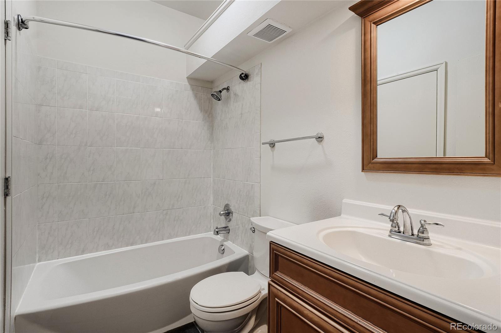 MLS Image #15 for 8837 w plymouth avenue,littleton, Colorado