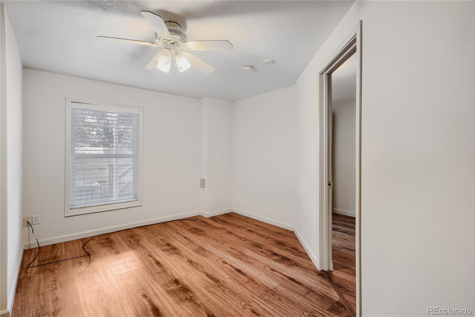 MLS Image #17 for 8837 w plymouth avenue,littleton, Colorado