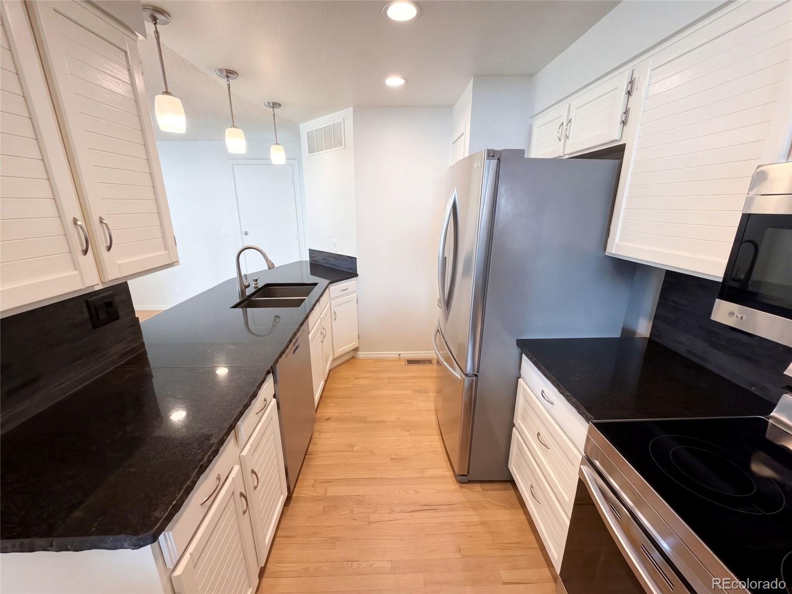 MLS Image #6 for 10471 w 83rd place,arvada, Colorado