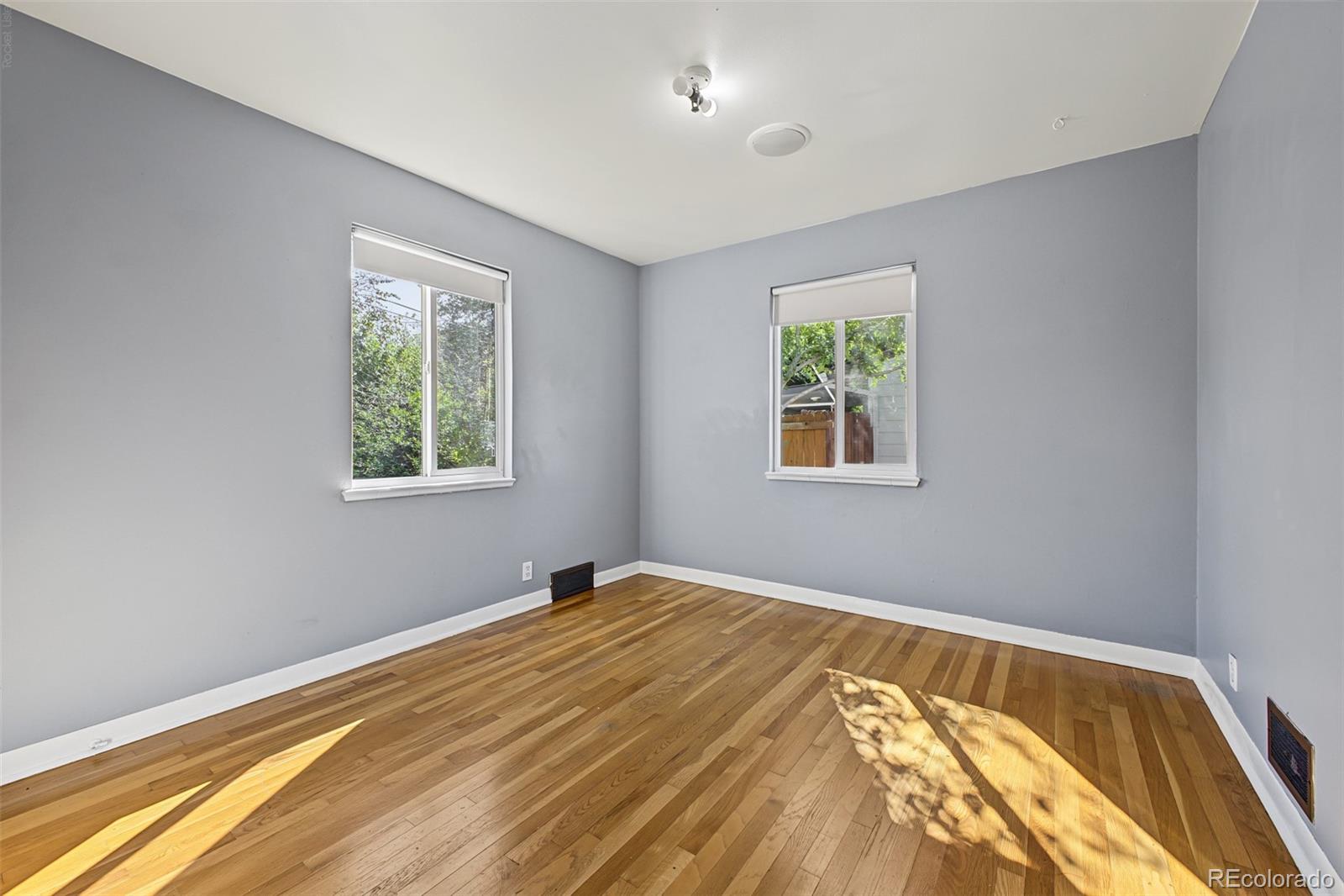 MLS Image #17 for 820  oakland street,aurora, Colorado