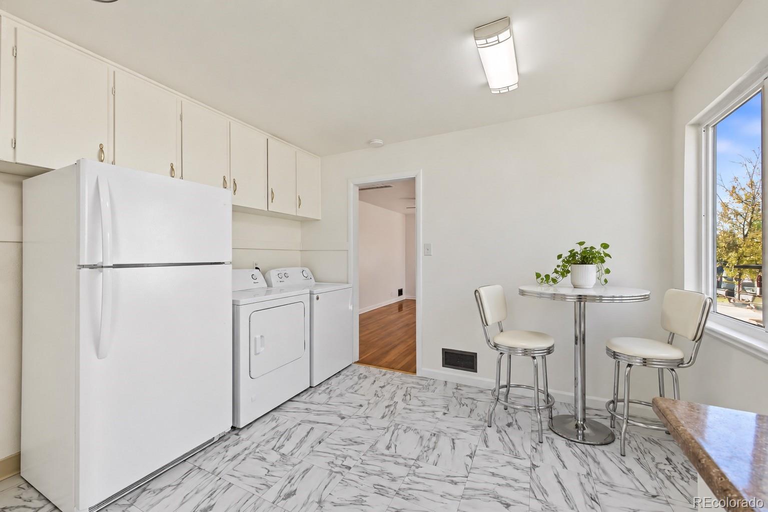 MLS Image #2 for 820  oakland street,aurora, Colorado