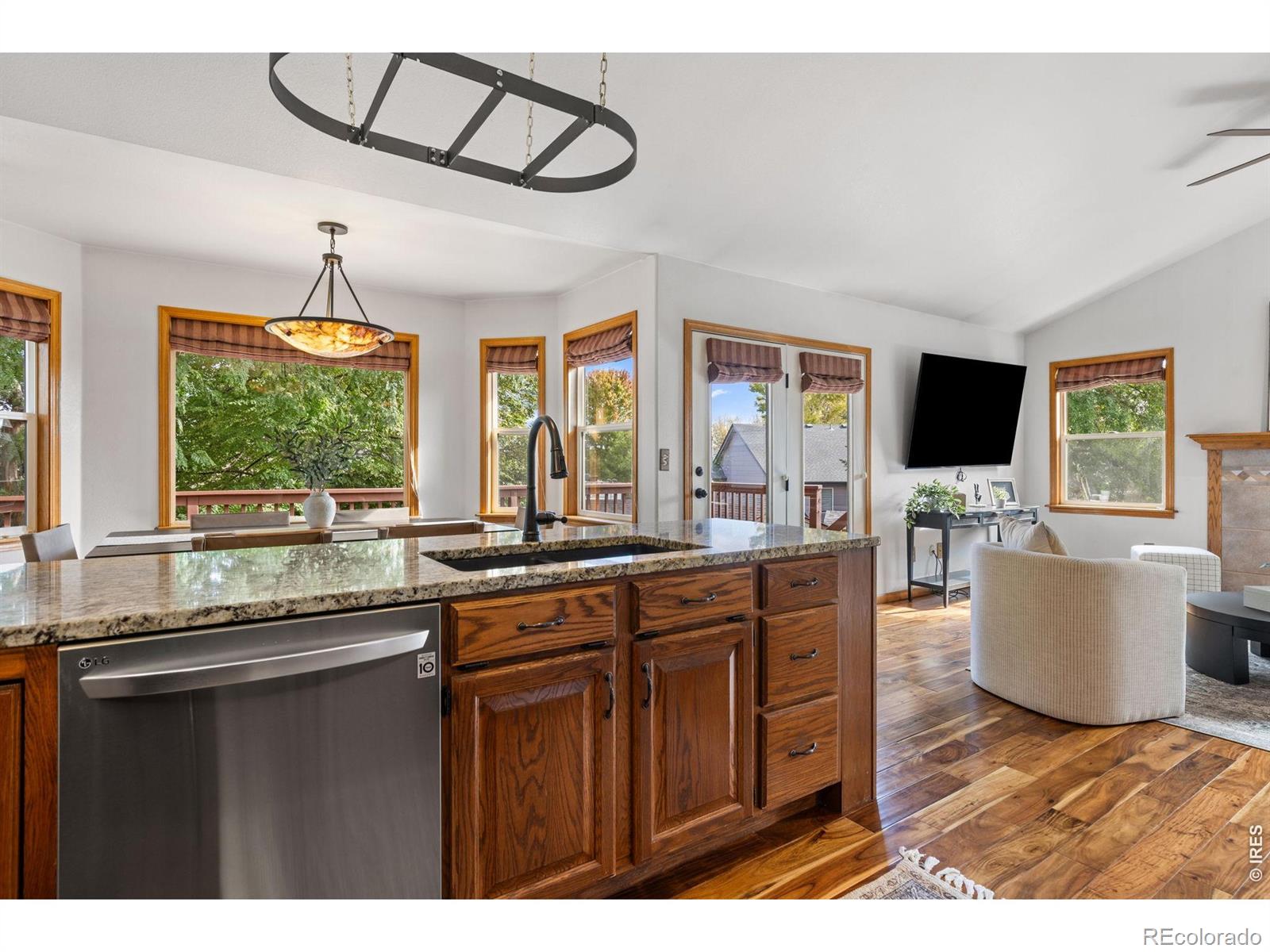 MLS Image #6 for 855 n 7th street,johnstown, Colorado