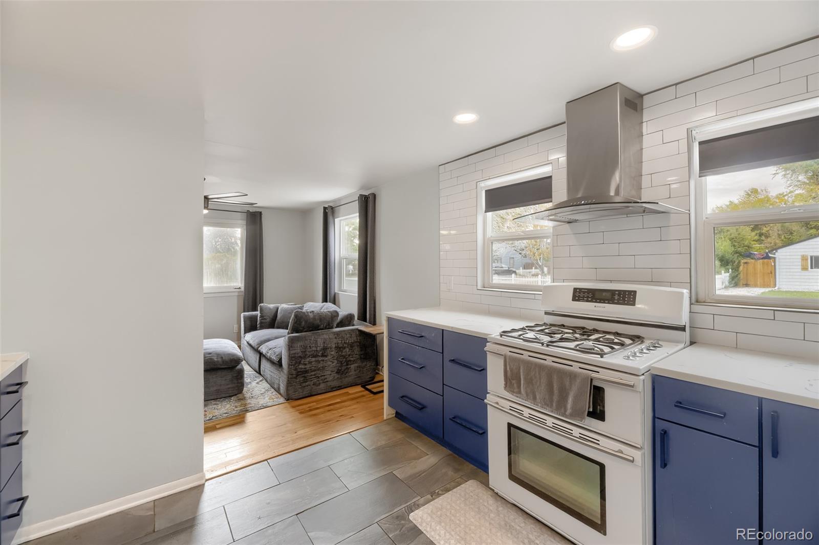 MLS Image #10 for 6965 w 54th avenue,arvada, Colorado