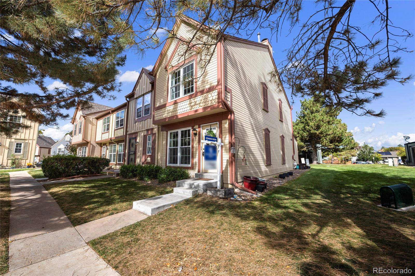 MLS Image #2 for 14232 e hawaii circle a,aurora, Colorado