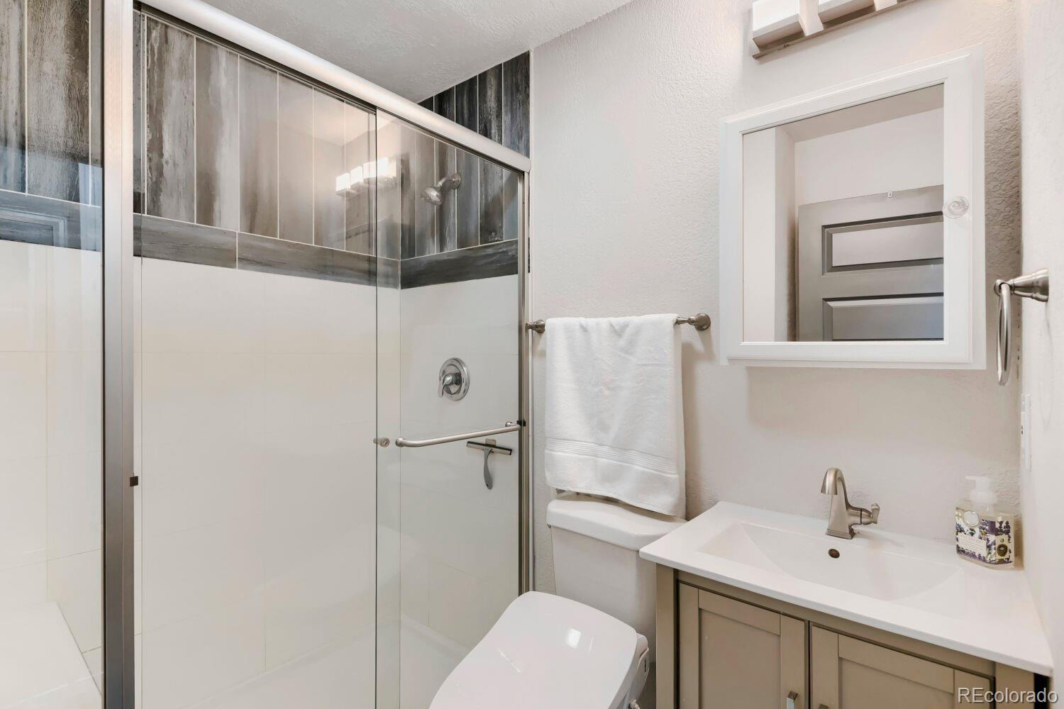 MLS Image #10 for 706  hover street,longmont, Colorado