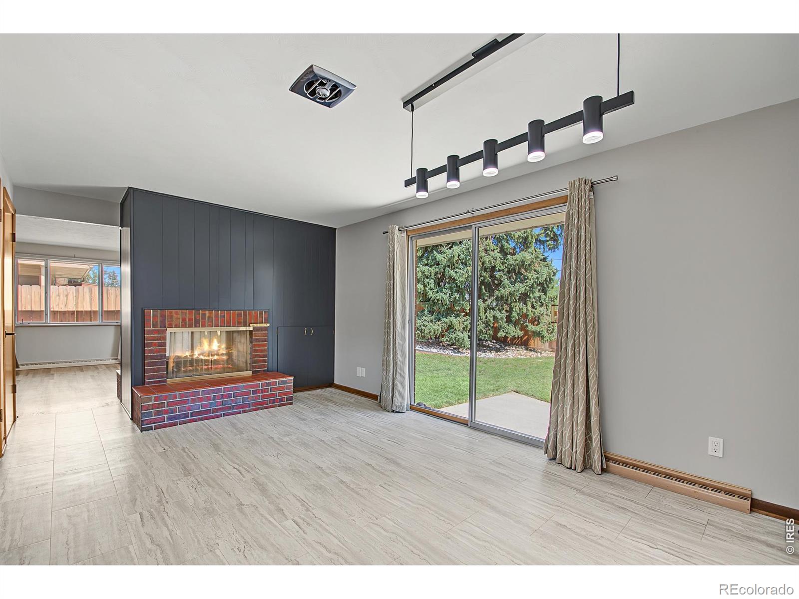 MLS Image #15 for 2408 s utica street,denver, Colorado