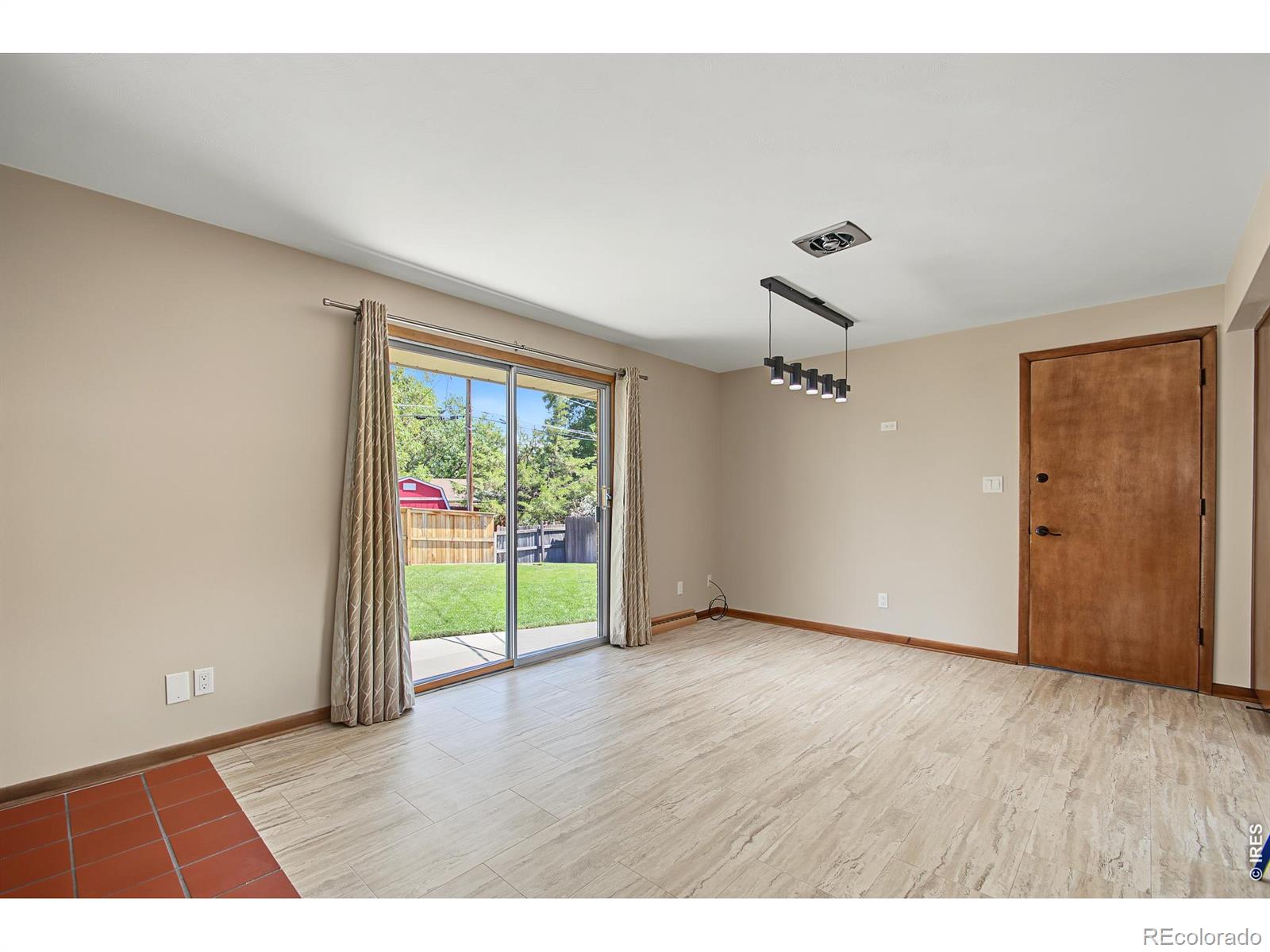 MLS Image #17 for 2408 s utica street,denver, Colorado