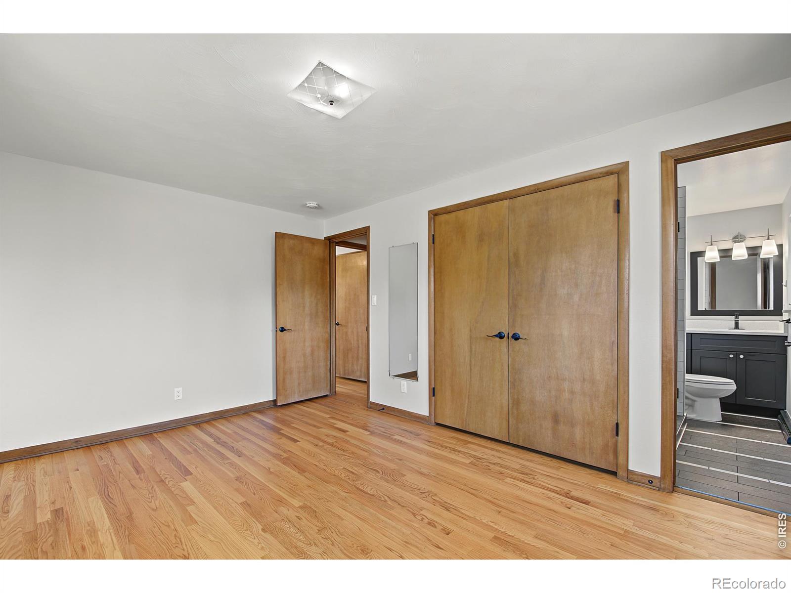 MLS Image #23 for 2408 s utica street,denver, Colorado