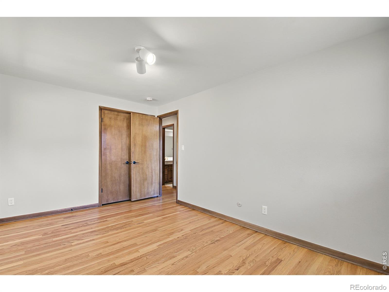MLS Image #29 for 2408 s utica street,denver, Colorado