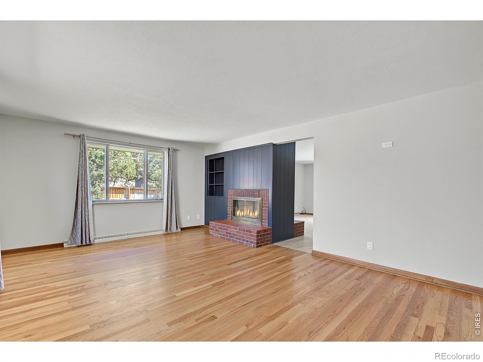 MLS Image #5 for 2408 s utica street,denver, Colorado