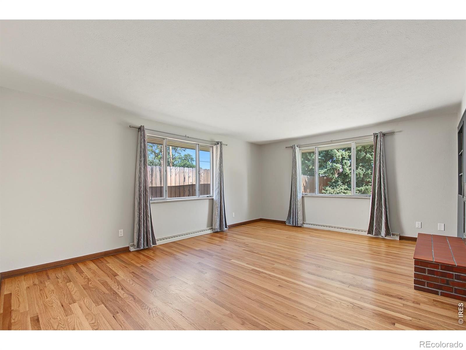 MLS Image #6 for 2408 s utica street,denver, Colorado