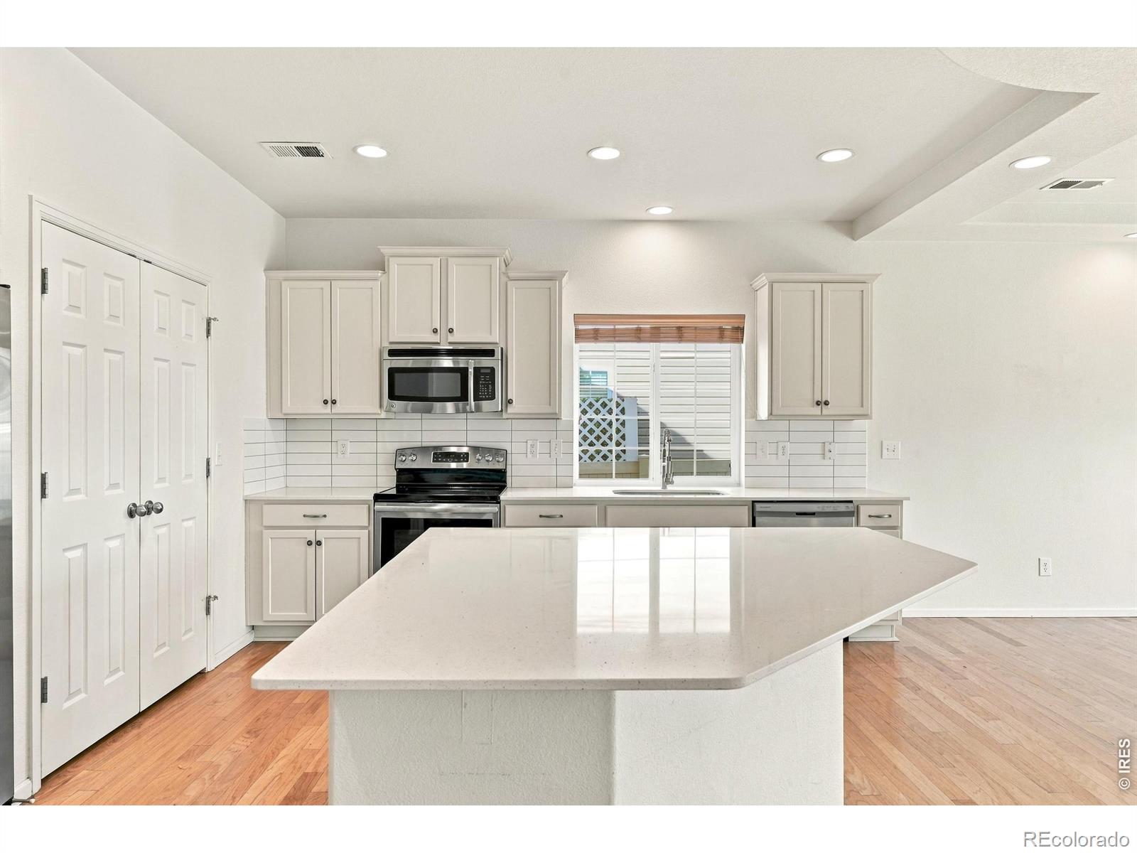 MLS Image #4 for 3559  maplewood lane,johnstown, Colorado