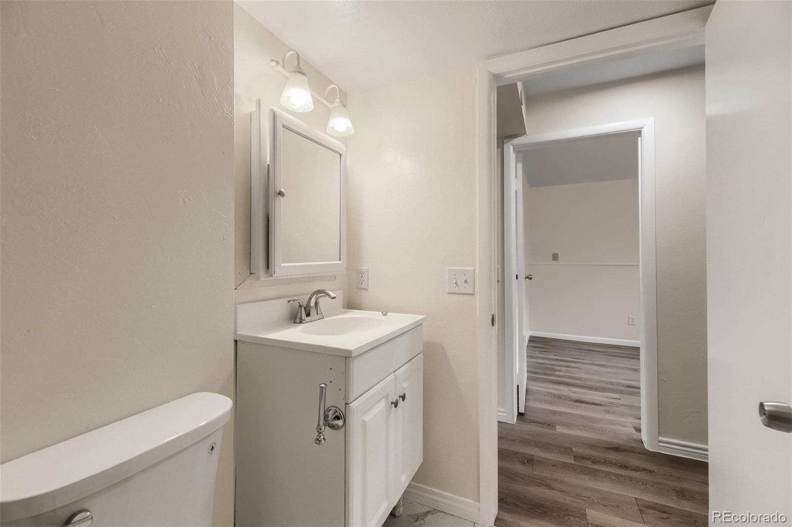 MLS Image #11 for 3927 s pitkin way,aurora, Colorado