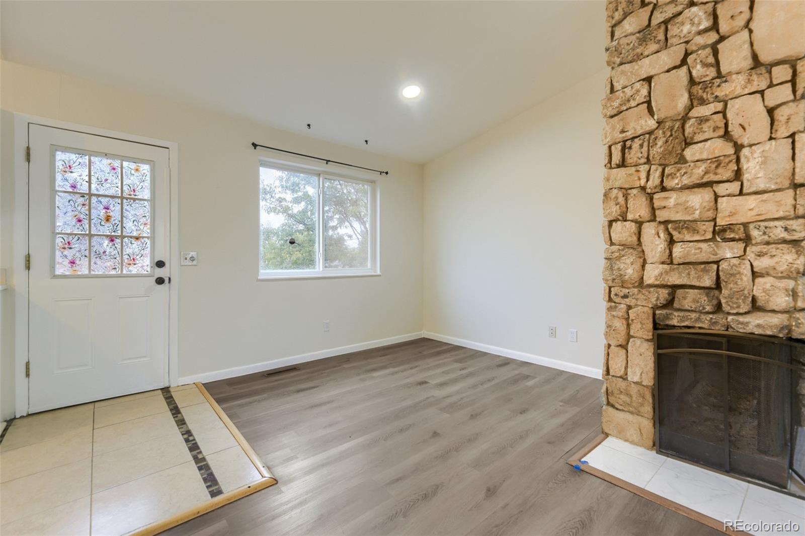MLS Image #2 for 3927 s pitkin way,aurora, Colorado