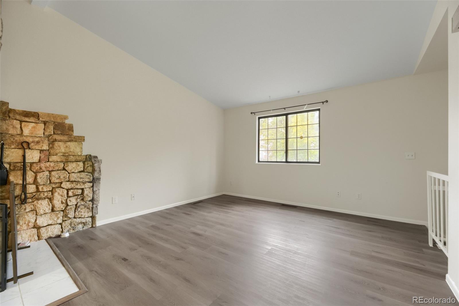 MLS Image #3 for 3927 s pitkin way,aurora, Colorado
