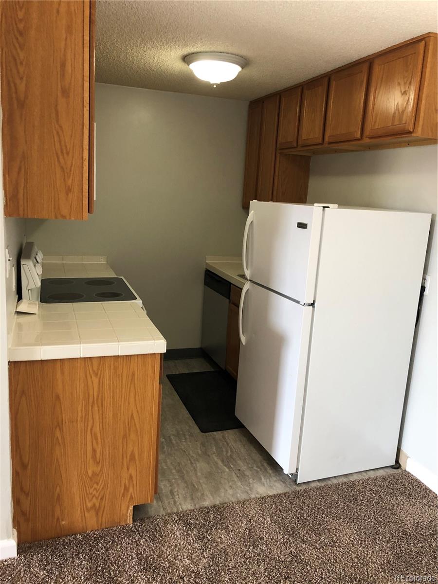 MLS Image #5 for 2225  buchtel boulevard,denver, Colorado