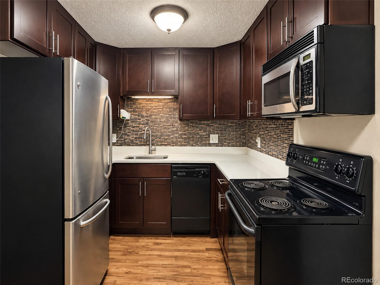 MLS Image #6 for 1410  york street 16,denver, Colorado