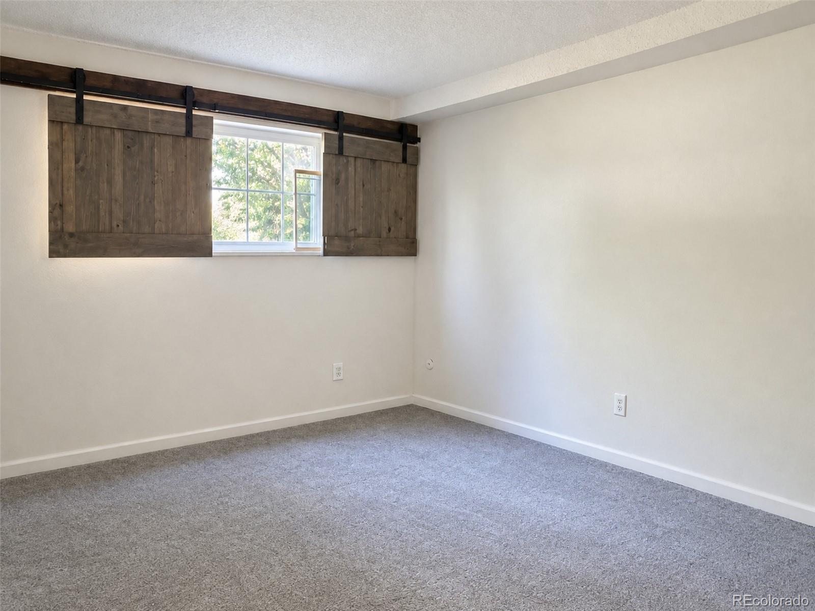 MLS Image #9 for 1410  york street 16,denver, Colorado