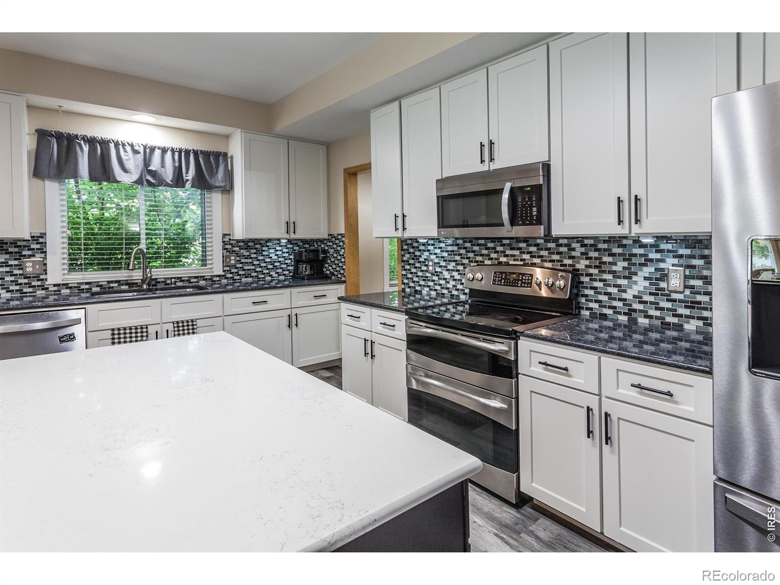 MLS Image #16 for 2006  pacific court,fort collins, Colorado