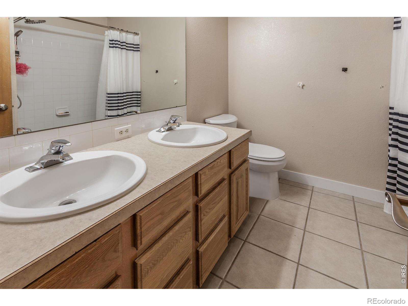 MLS Image #23 for 2006  pacific court,fort collins, Colorado