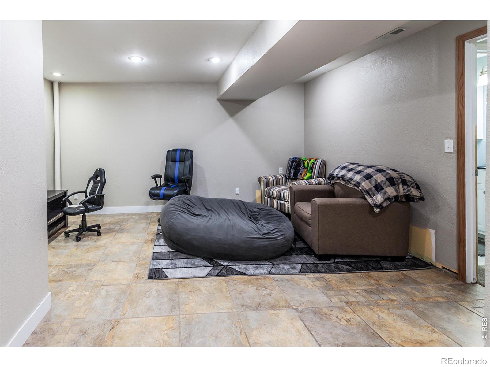 MLS Image #34 for 2006  pacific court,fort collins, Colorado