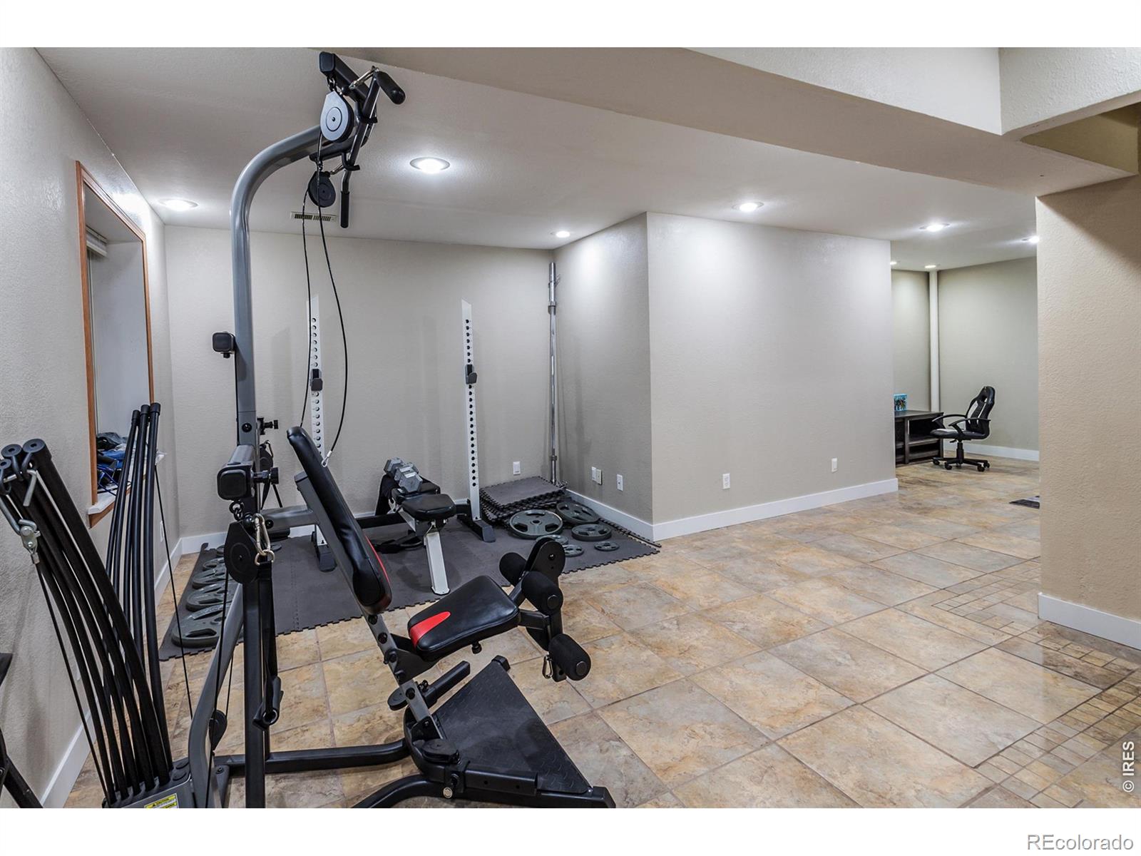 MLS Image #36 for 2006  pacific court,fort collins, Colorado