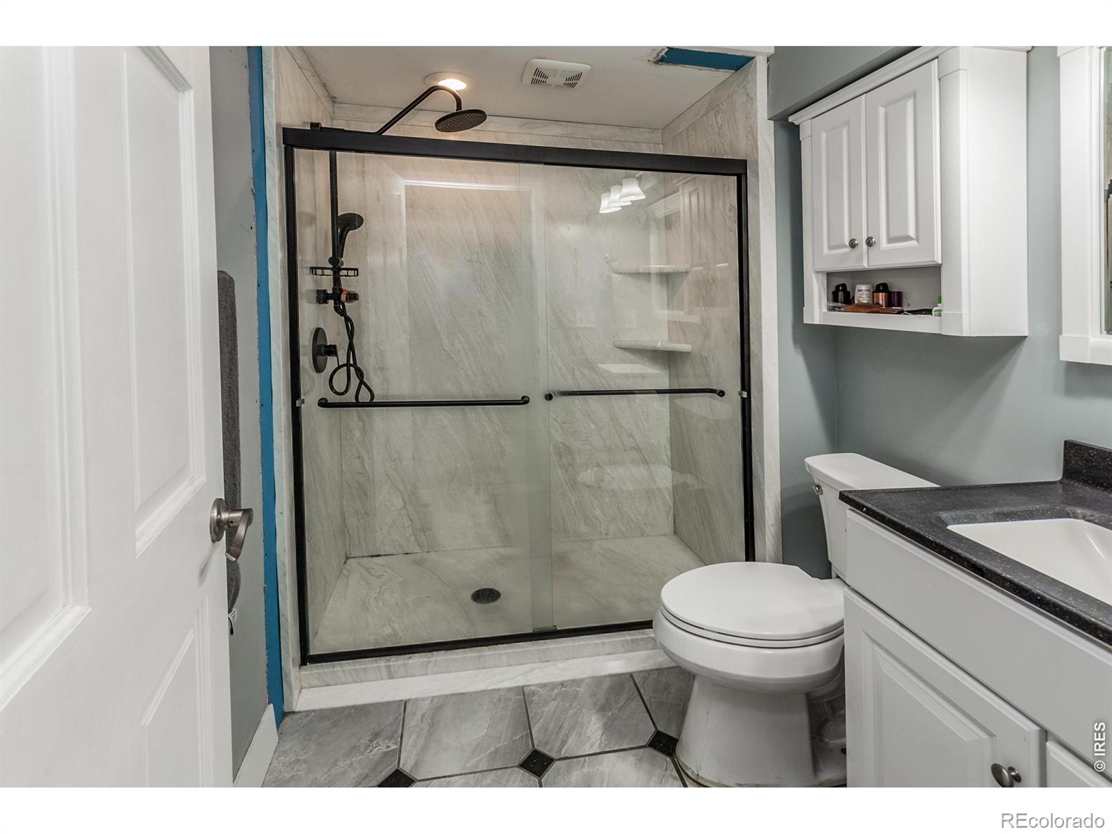 MLS Image #38 for 2006  pacific court,fort collins, Colorado