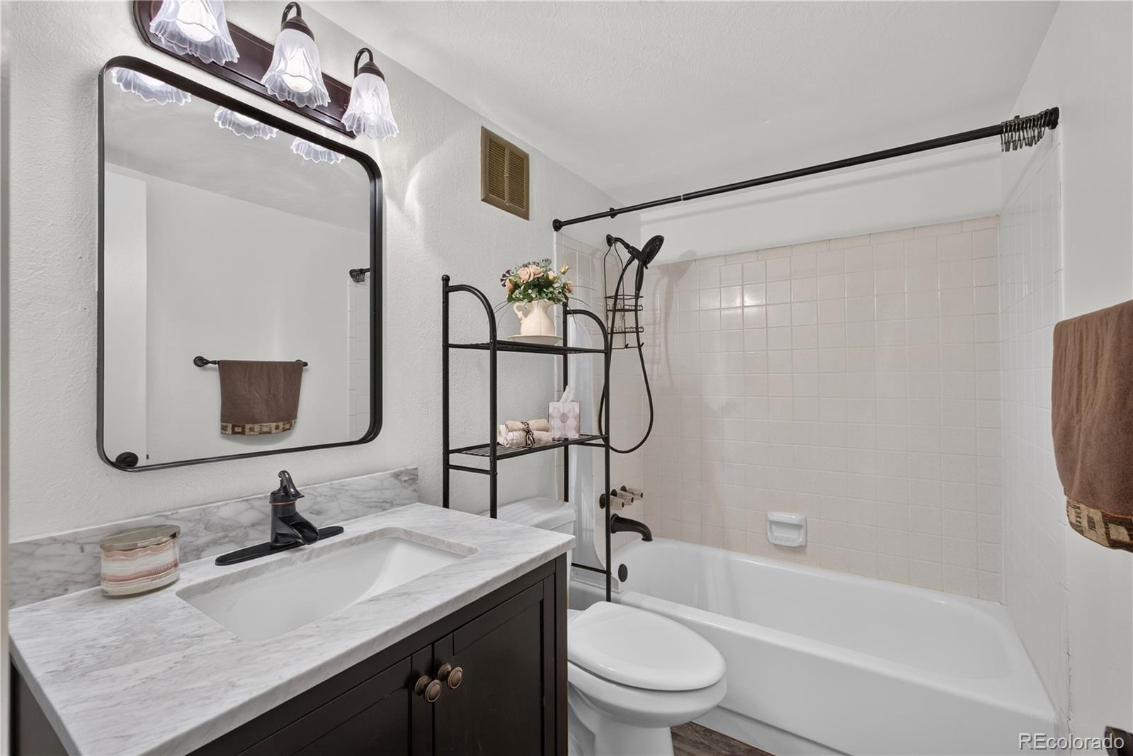 MLS Image #11 for 2415 s xanadu way,aurora, Colorado