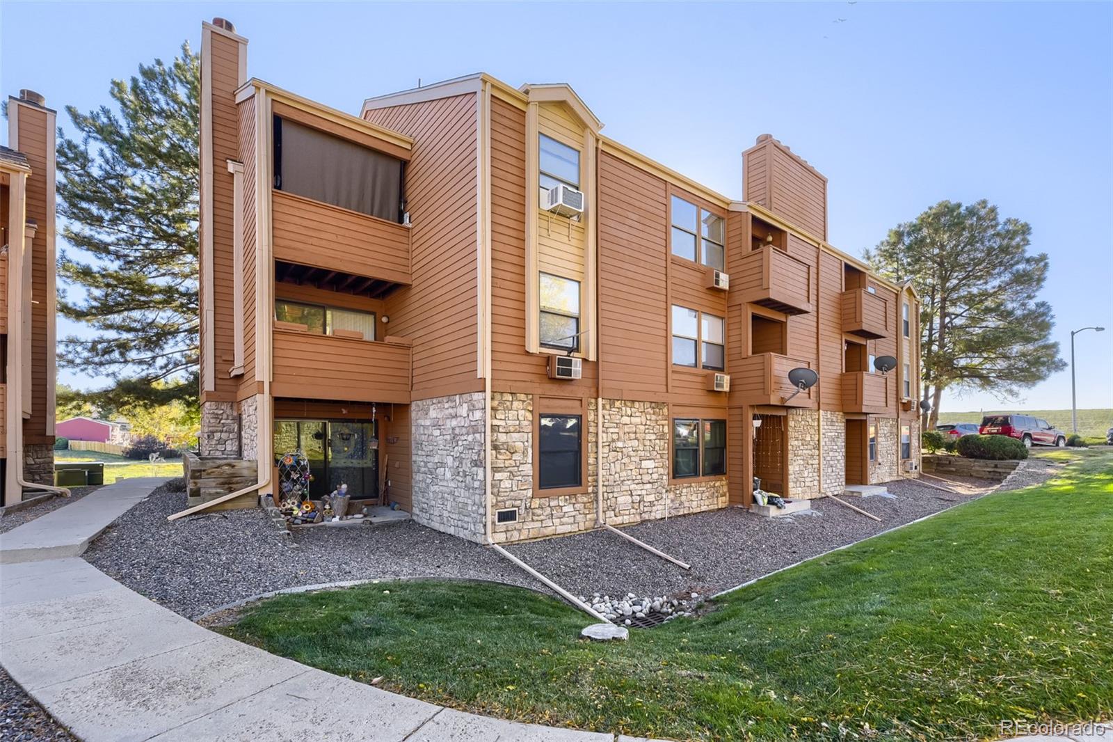 MLS Image #2 for 4294 s salida way 17,aurora, Colorado