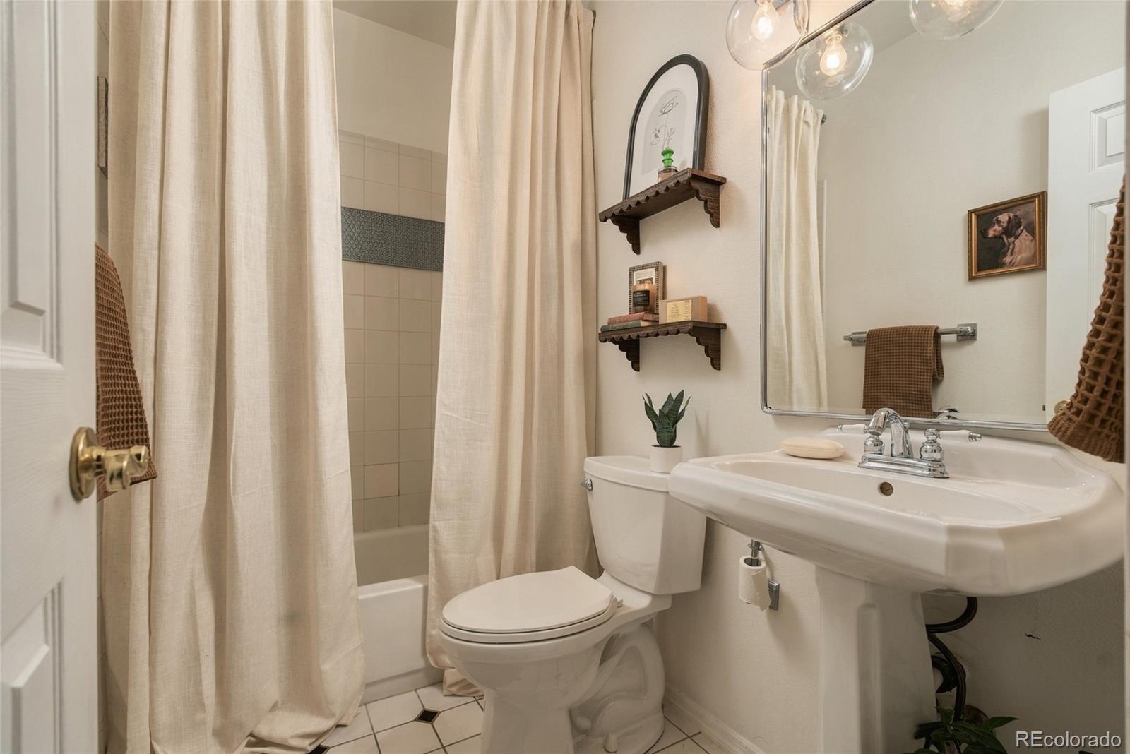 MLS Image #12 for 1368 n downing street,denver, Colorado