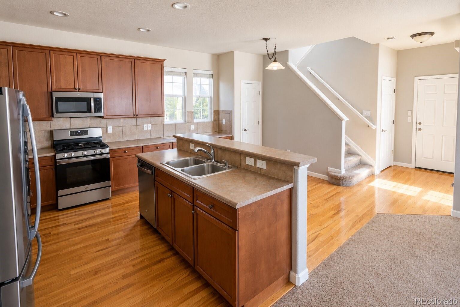 MLS Image #11 for 1341 s duquesne circle,aurora, Colorado