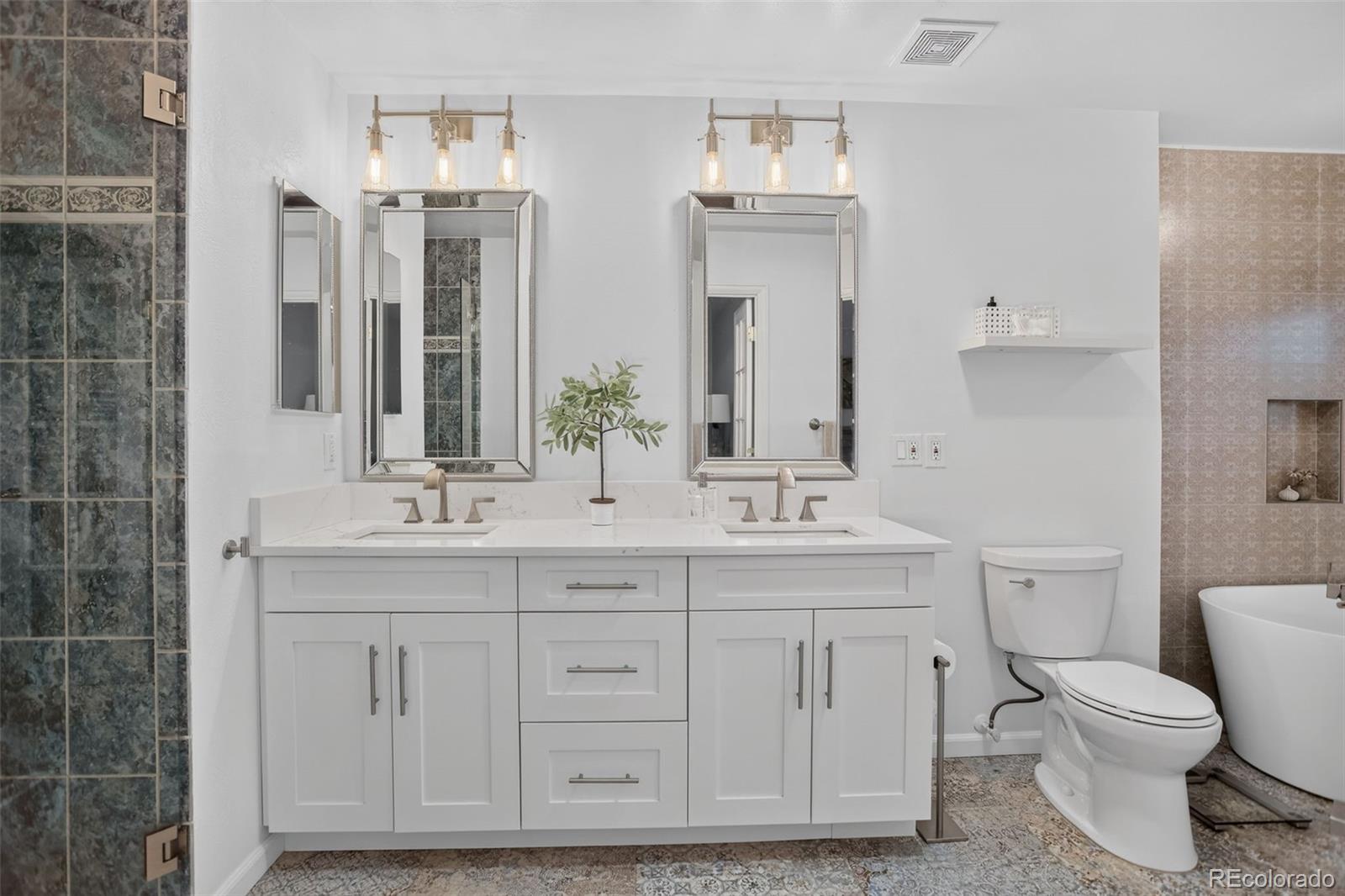 MLS Image #19 for 7908 s niagara way,centennial, Colorado