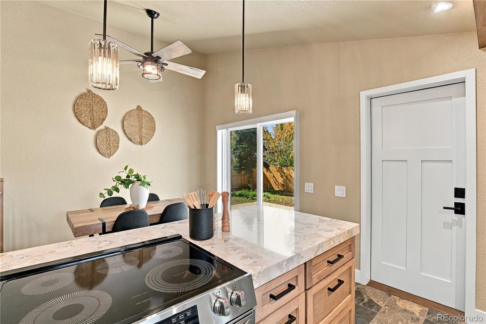 MLS Image #15 for 8866 w 86th avenue,arvada, Colorado