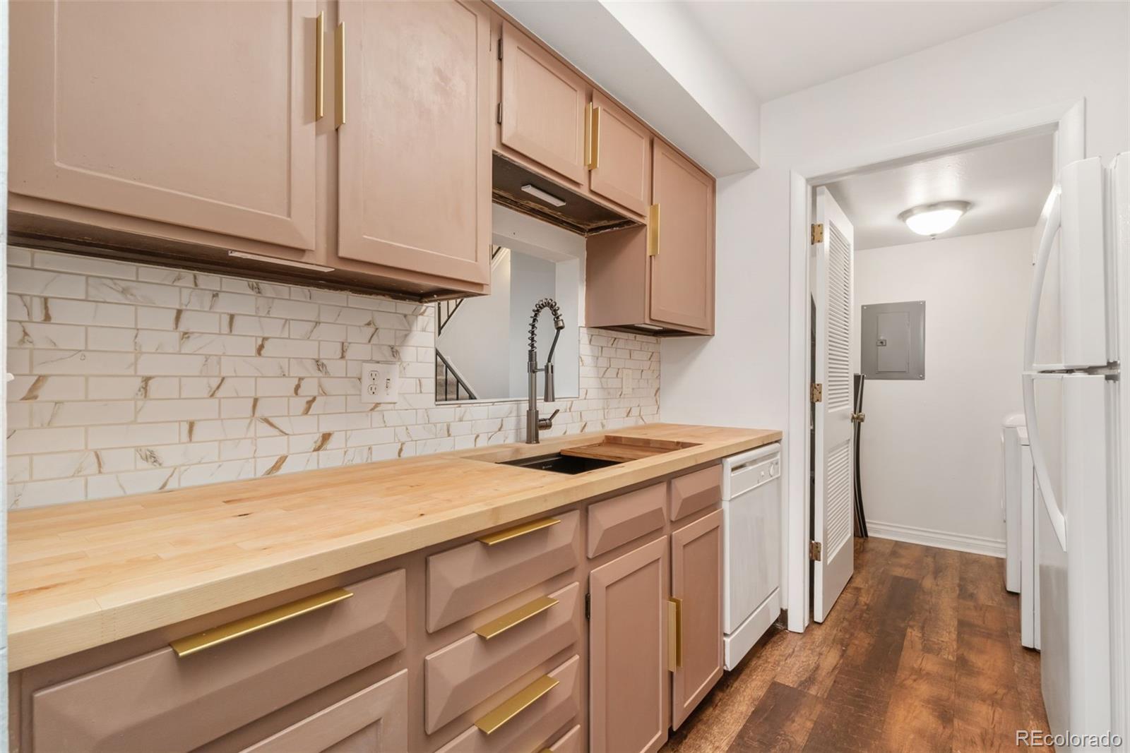 MLS Image #7 for 8780  chase drive,arvada, Colorado
