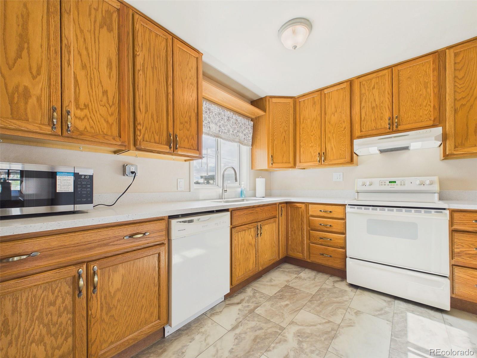 MLS Image #14 for 103  grand boulevard,colorado springs, Colorado