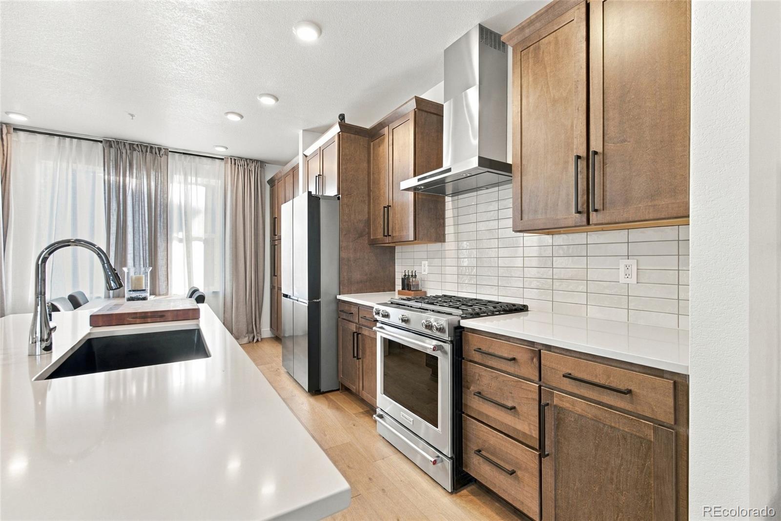 MLS Image #8 for 6920  eliot street,denver, Colorado