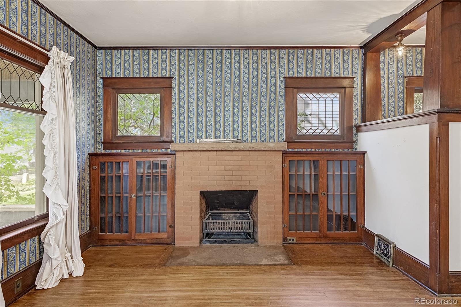 MLS Image #3 for 116 e columbia street,colorado springs, Colorado
