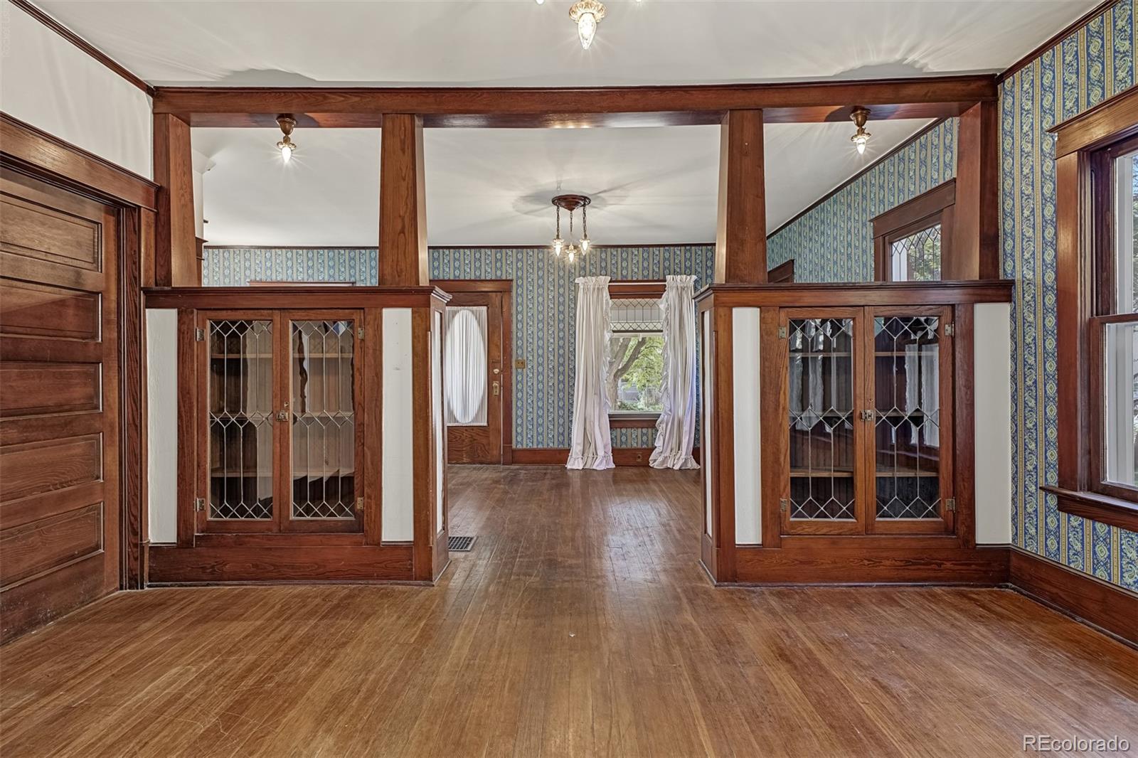 MLS Image #6 for 116 e columbia street,colorado springs, Colorado