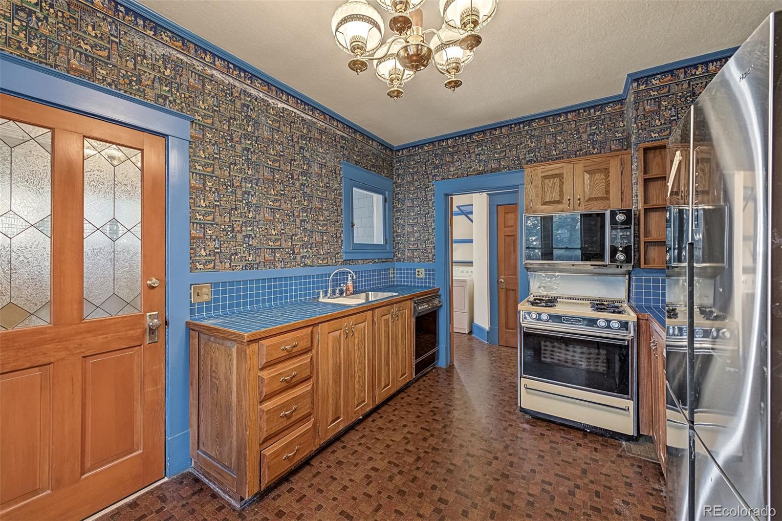 MLS Image #7 for 116 e columbia street,colorado springs, Colorado