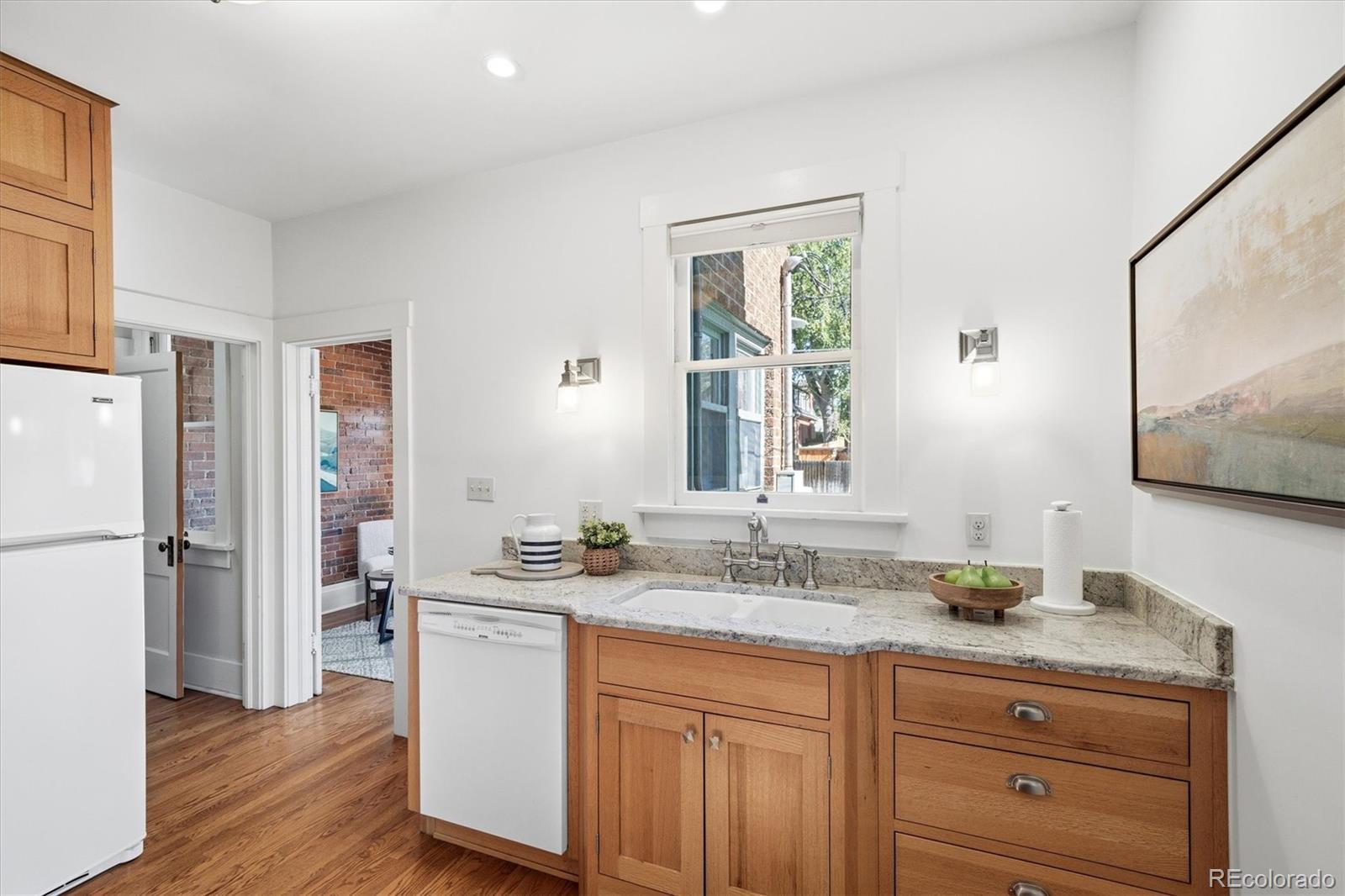 MLS Image #10 for 334 s clarkson street,denver, Colorado