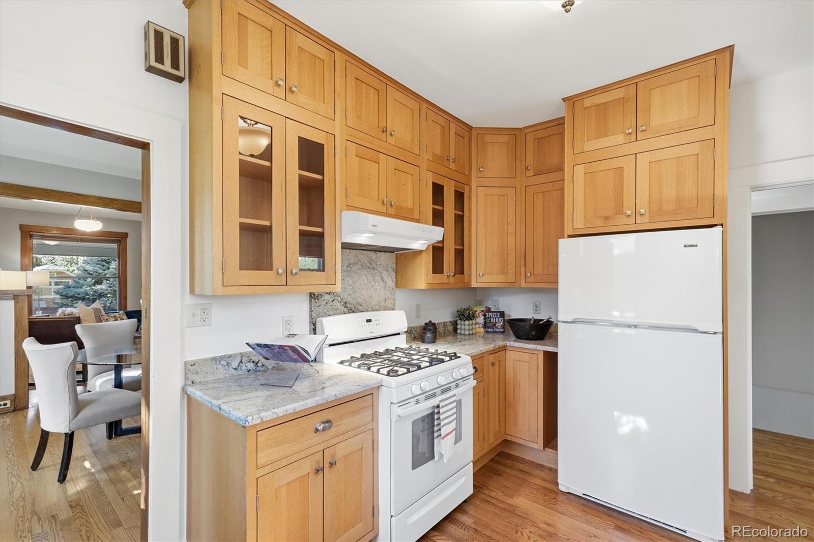 MLS Image #11 for 334 s clarkson street,denver, Colorado